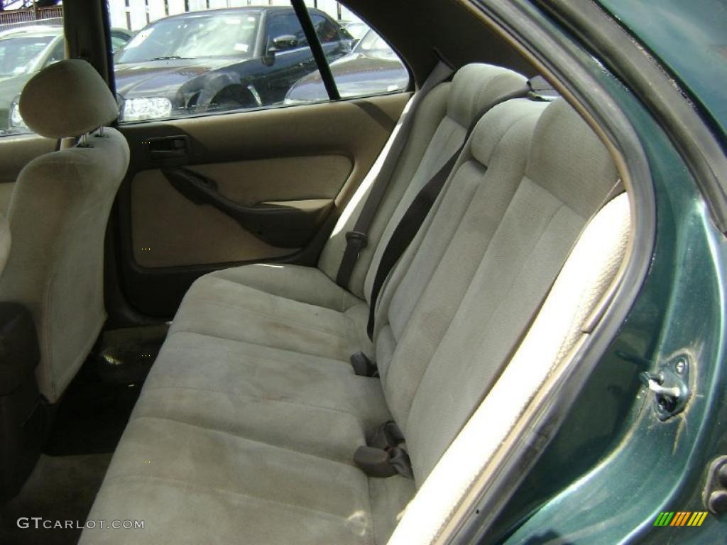 1996 Camry LE V6 Sedan - Dark Emerald Green Metallic / Beige photo #8