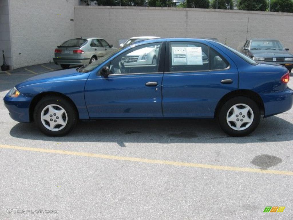 2003 Cavalier Sedan - Arrival Blue Metallic / Graphite Gray photo #9