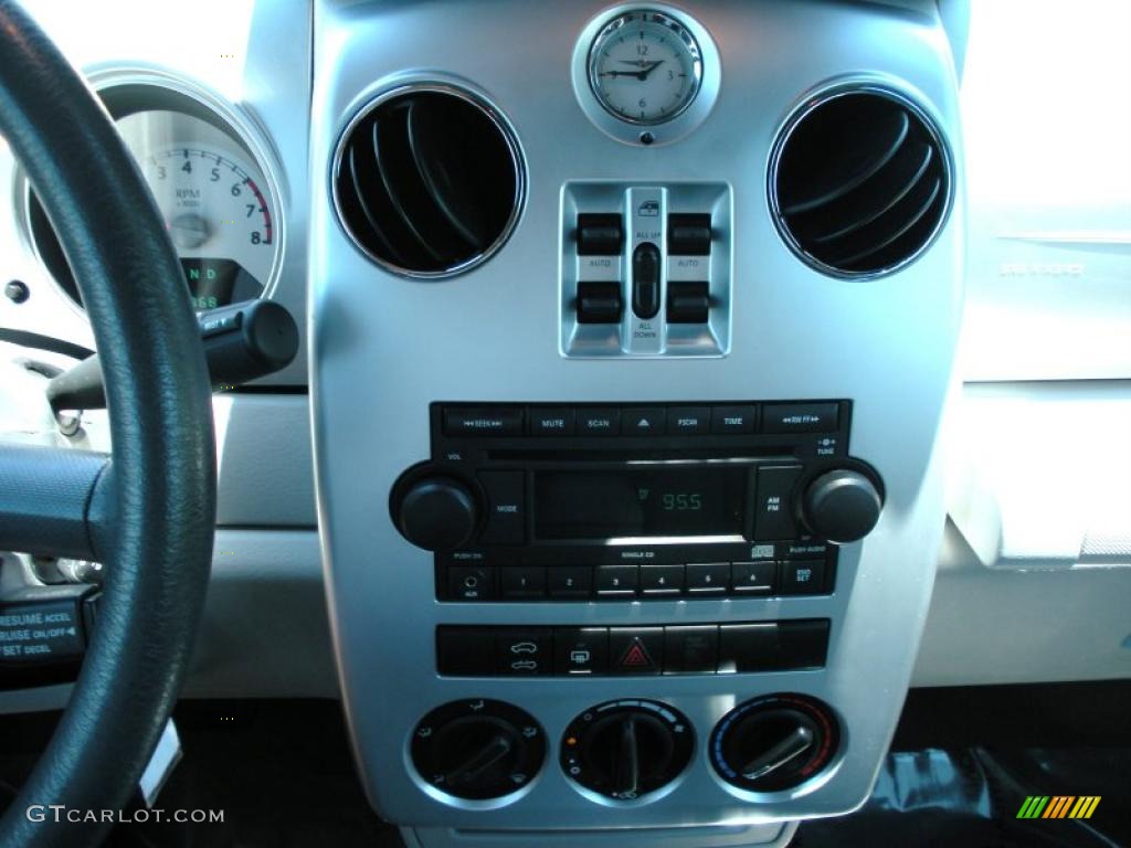 2007 PT Cruiser Convertible - Cool Vanilla White / Pastel Slate Gray photo #25