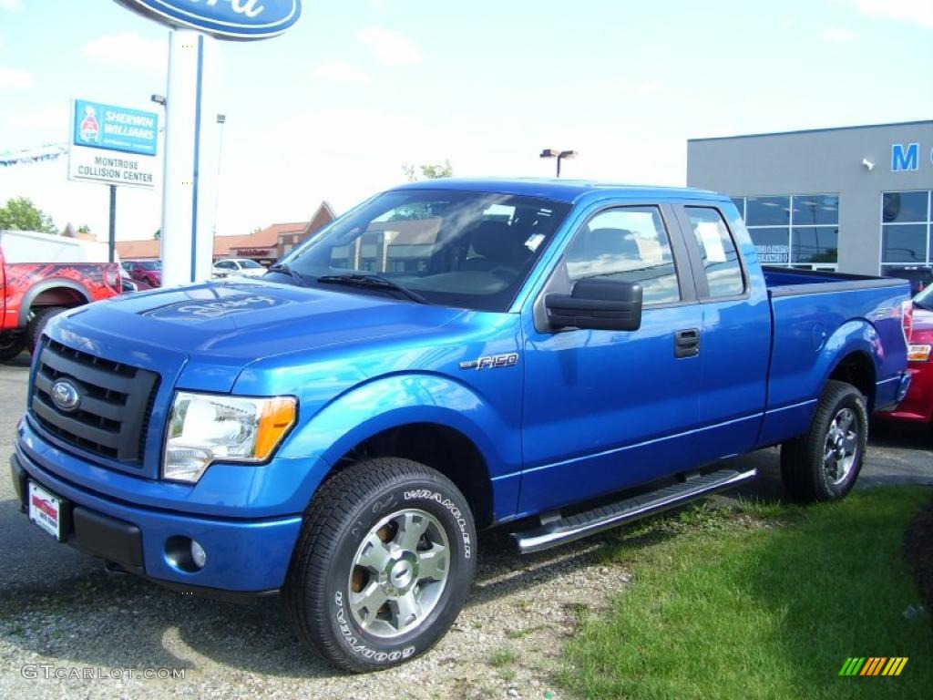 2010 F150 STX SuperCab 4x4 - Blue Flame Metallic / Medium Stone photo #1