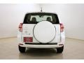 Super White - RAV4 4WD Photo No. 6