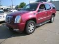 Red-E - Escalade AWD Photo No. 1