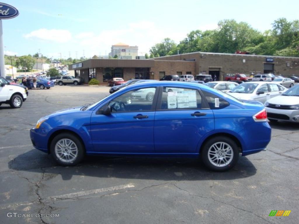 2010 Focus SE Sedan - Blue Flame Metallic / Charcoal Black photo #6