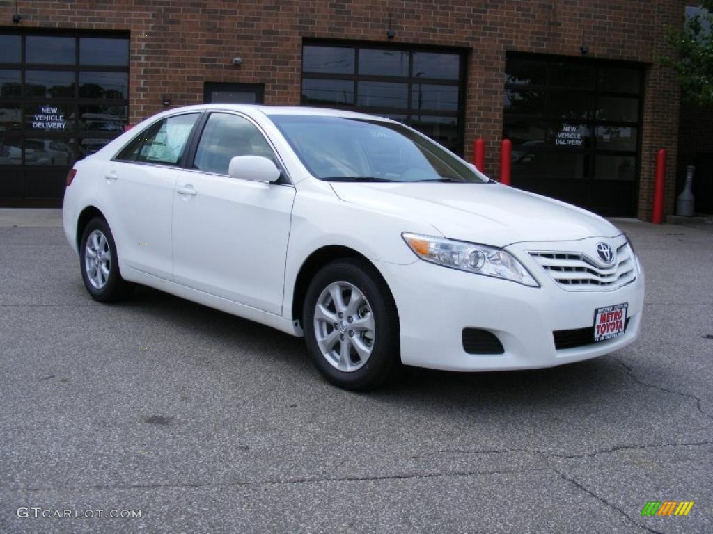 Super White Toyota Camry
