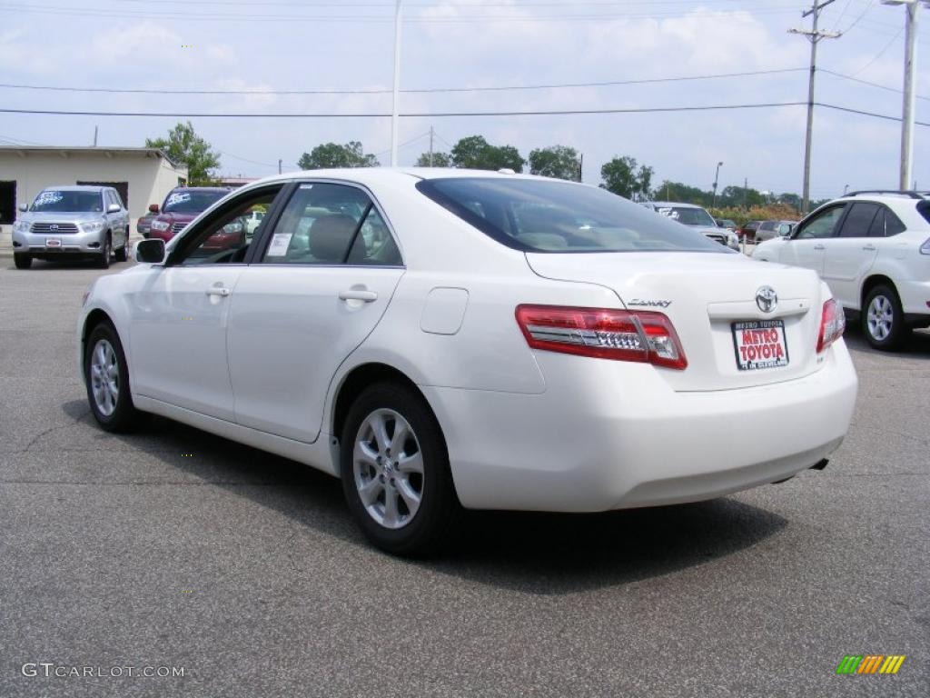 2011 Camry LE - Super White / Ash photo #3