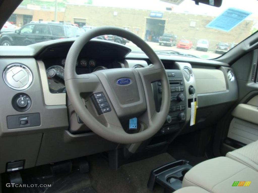 2010 F150 XLT SuperCab 4x4 - Vermillion Red / Medium Stone photo #14