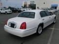 1999 Performance White Lincoln Town Car Signature  photo #4