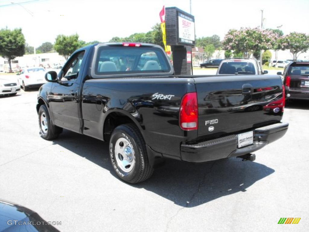 2002 F150 Sport Regular Cab - Black / Medium Graphite photo #6