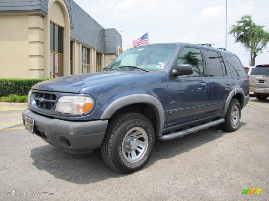 2000 Explorer XLS - Medium Wedgewood Blue Metallic / Medium Graphite photo #3