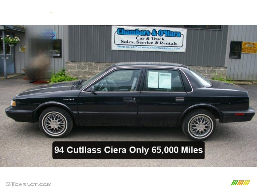 1994 Cutlass Ciera S - Black / Gray photo #1