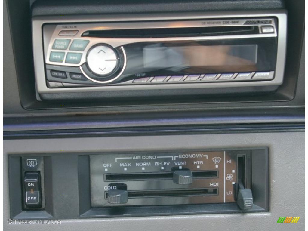 1994 Cutlass Ciera S - Black / Gray photo #5