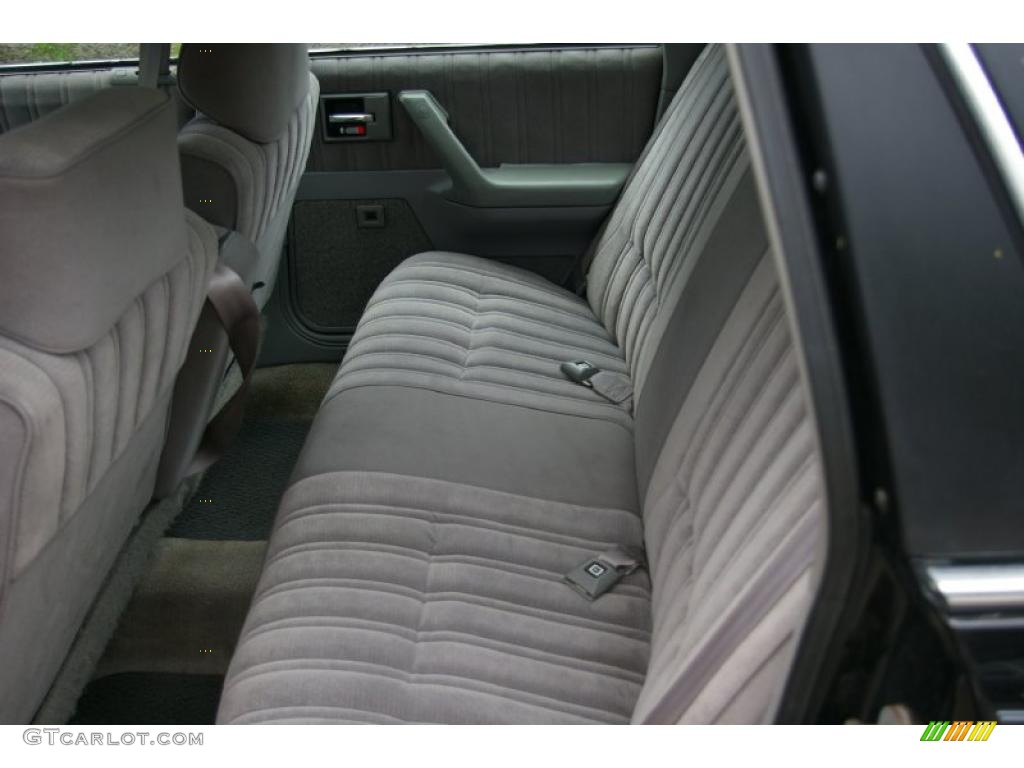 1994 Cutlass Ciera S - Black / Gray photo #6