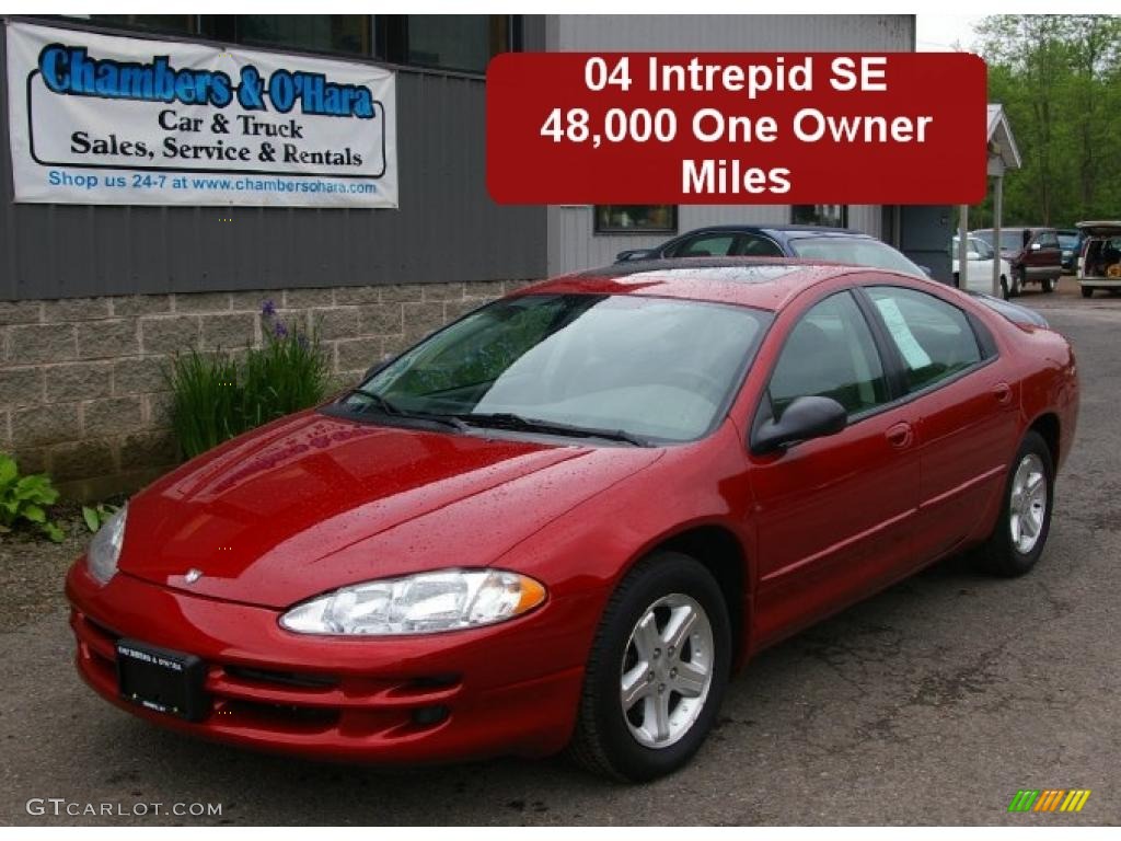 2004 Intrepid SE - Inferno Red Tinted Pearl / Taupe photo #1