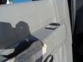 Black - E Series Van E250 XLT Cargo 4x4 Photo No. 11