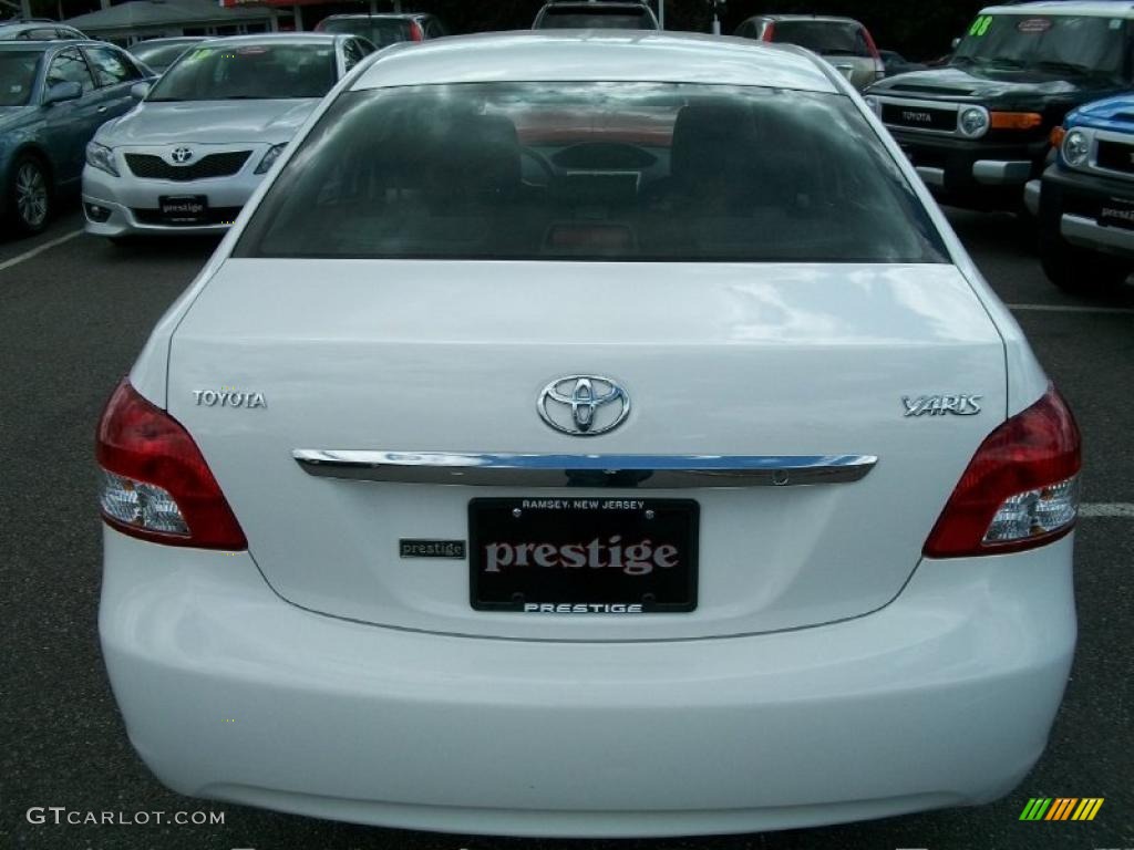 2009 Yaris Sedan - Polar White / Dark Charcoal photo #5