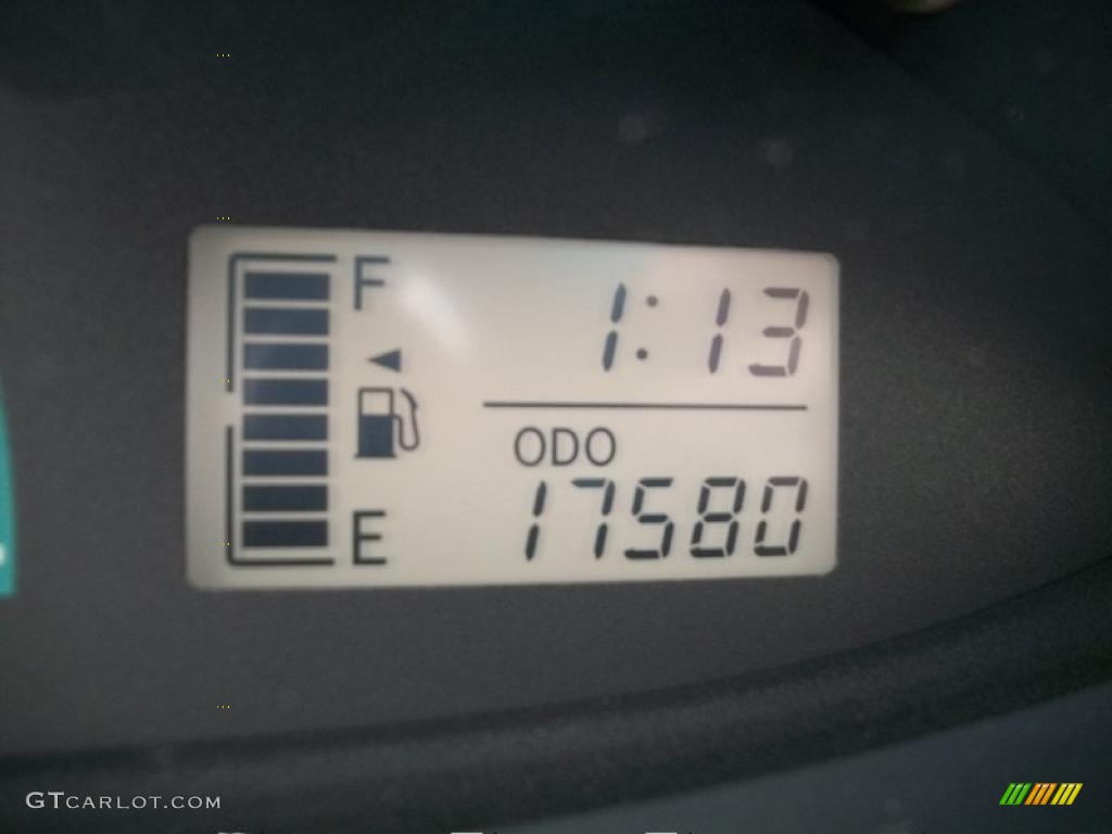 2009 Yaris Sedan - Polar White / Dark Charcoal photo #11