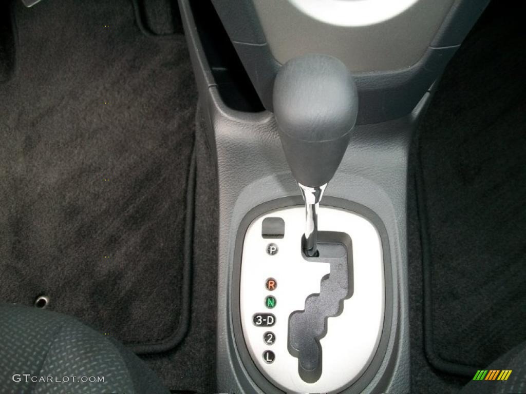 2009 Yaris Sedan - Polar White / Dark Charcoal photo #13