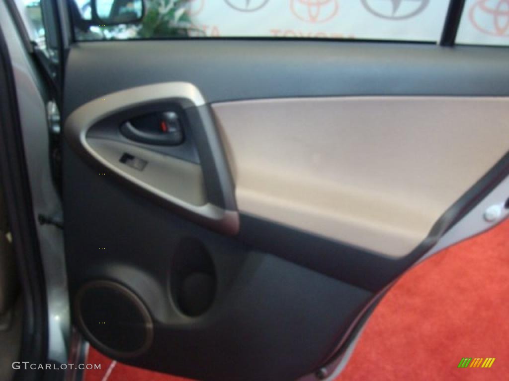 2007 RAV4 4WD - Everglade Metallic / Taupe photo #26