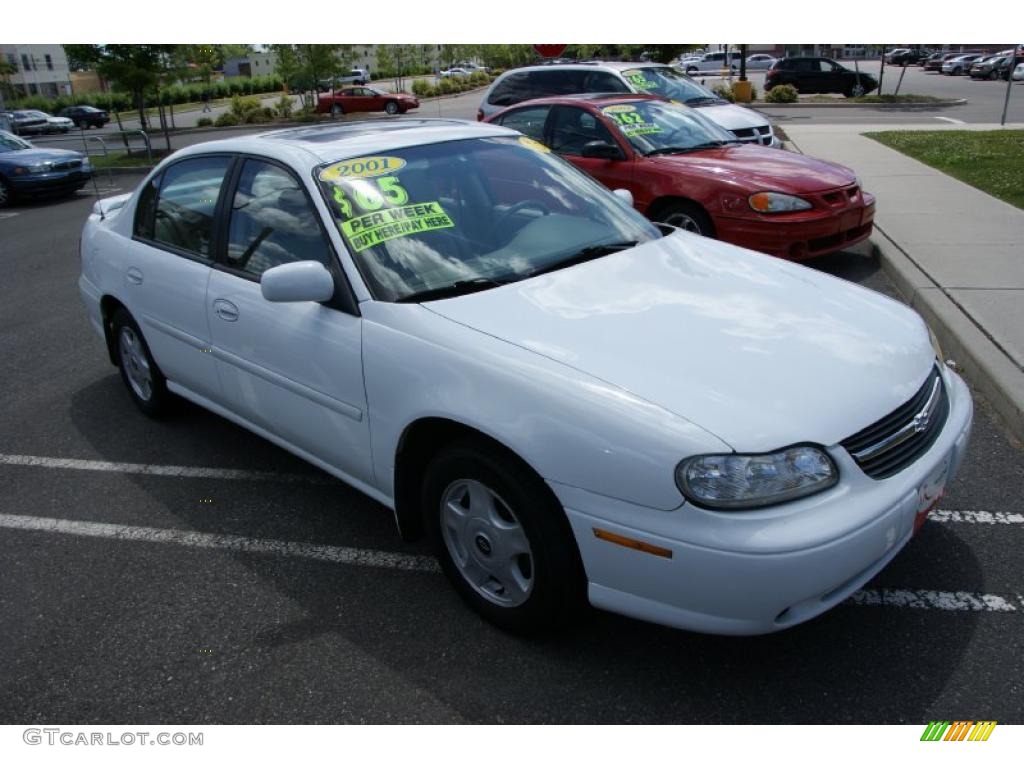 2001 Malibu LS Sedan - Bright White / Neutral photo #3