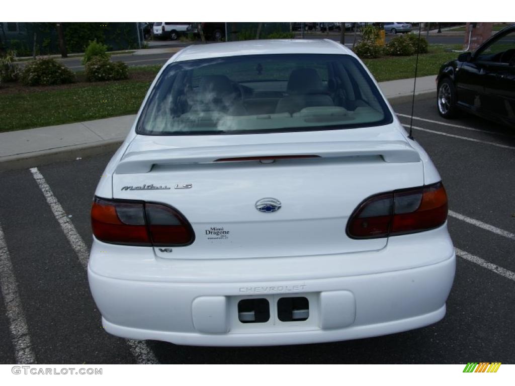 2001 Malibu LS Sedan - Bright White / Neutral photo #5