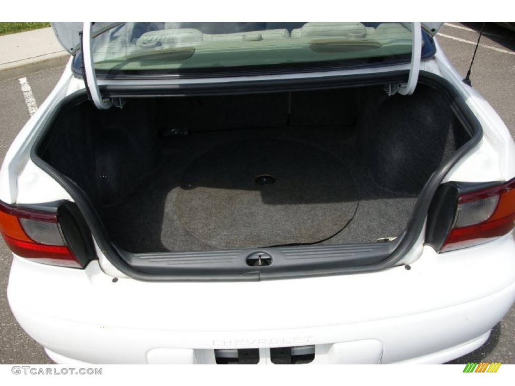 2001 Malibu LS Sedan - Bright White / Neutral photo #12