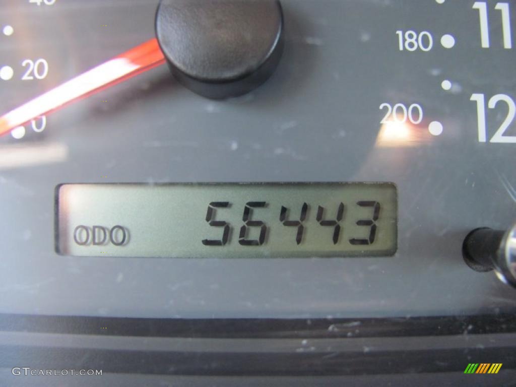 2004 Rio Sedan - Cinnamon / Beige photo #3