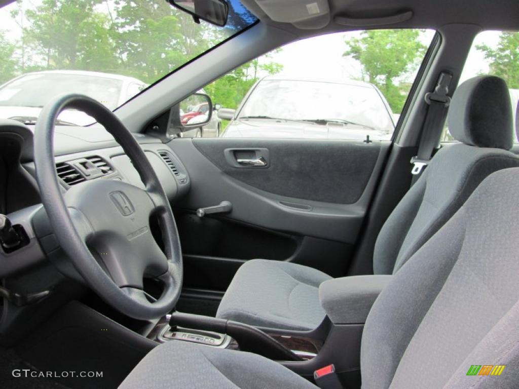 2002 Accord VP Sedan - Eternal Blue Pearl / Quartz Gray photo #7