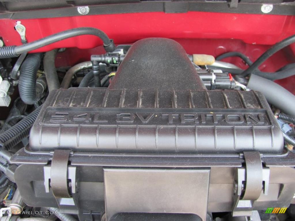 2005 F150 XLT SuperCrew 4x4 - Dark Toreador Red Metallic / Tan photo #12
