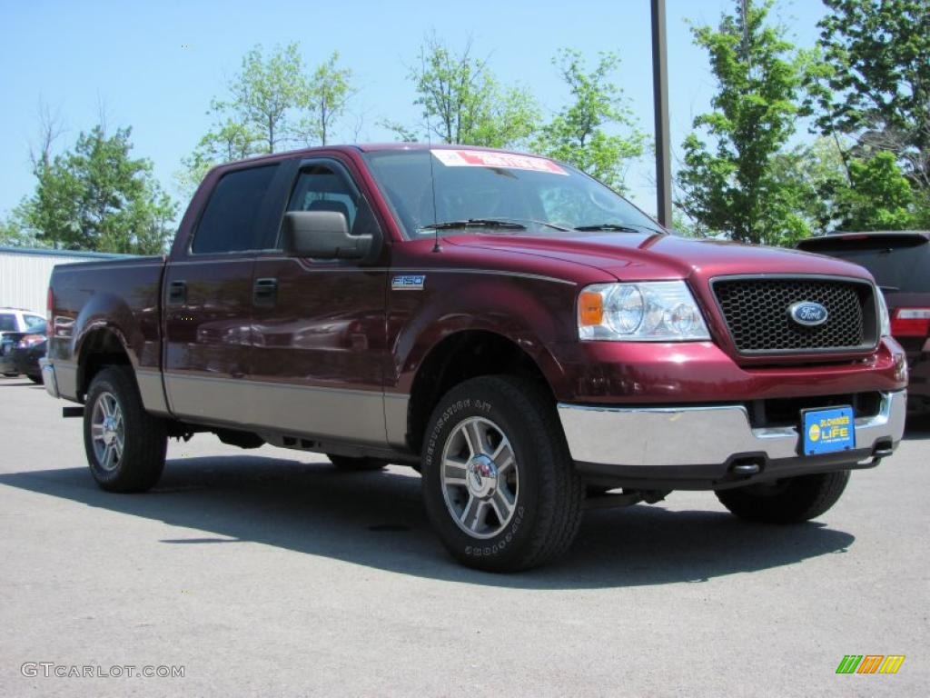 2005 F150 XLT SuperCrew 4x4 - Dark Toreador Red Metallic / Tan photo #18