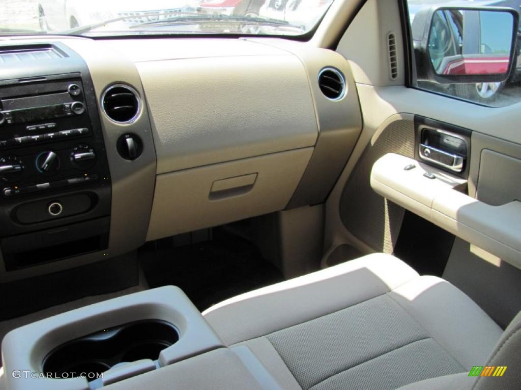 2005 F150 XLT SuperCrew 4x4 - Dark Toreador Red Metallic / Tan photo #20