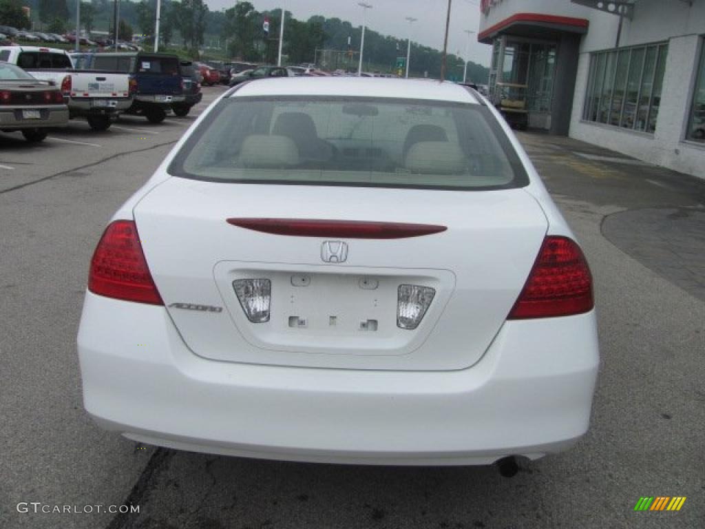2007 Accord LX Sedan - Taffeta White / Ivory photo #5