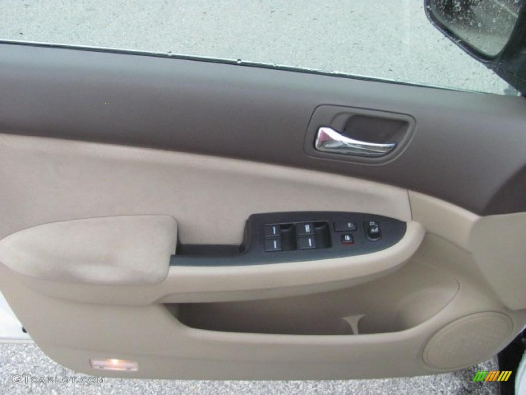 2007 Accord LX Sedan - Taffeta White / Ivory photo #12