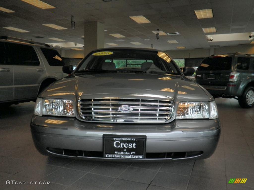 2006 Crown Victoria LX - Tungsten Metallic / Charcoal Black photo #2