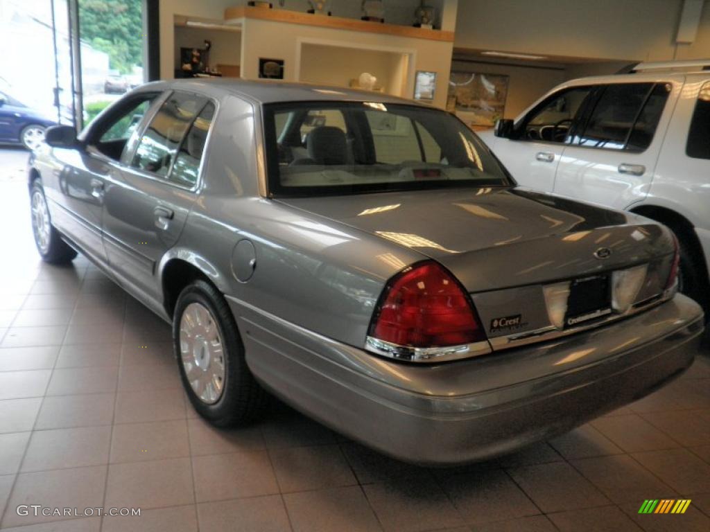 2006 Crown Victoria LX - Tungsten Metallic / Charcoal Black photo #4