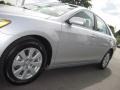Titanium Metallic - Camry XLE Photo No. 29