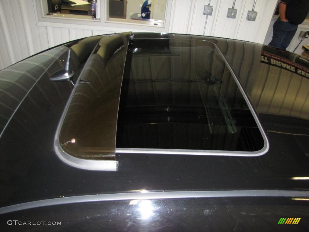 2005 G6 GT Sedan - Black / Ebony photo #16