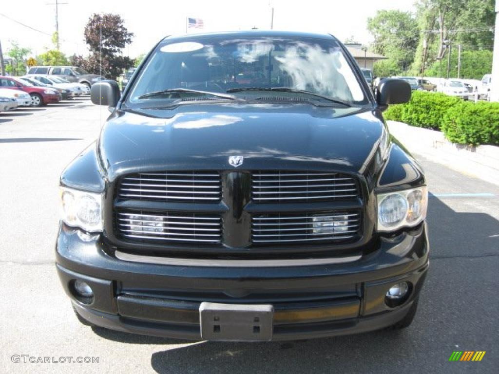 2002 Ram 1500 Sport Quad Cab 4x4 - Black / Dark Slate Gray photo #2