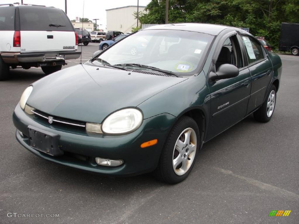 Forest Green Pearlcoat Dodge Neon. 