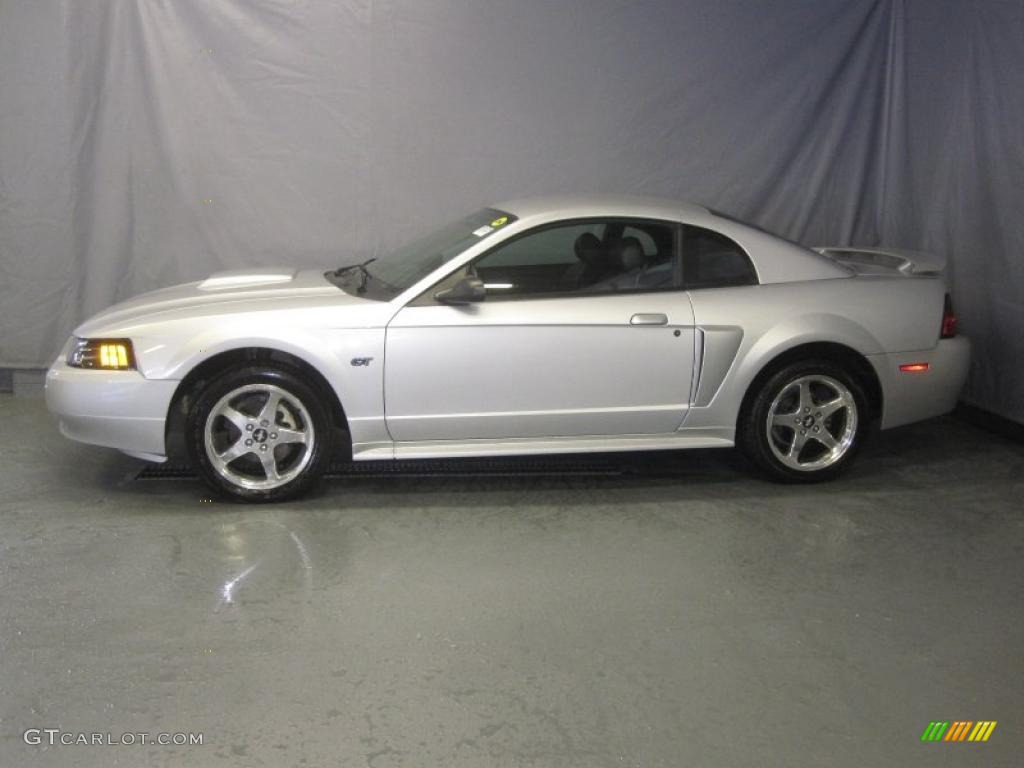 2003 Mustang GT Coupe - Silver Metallic / Dark Charcoal photo #2