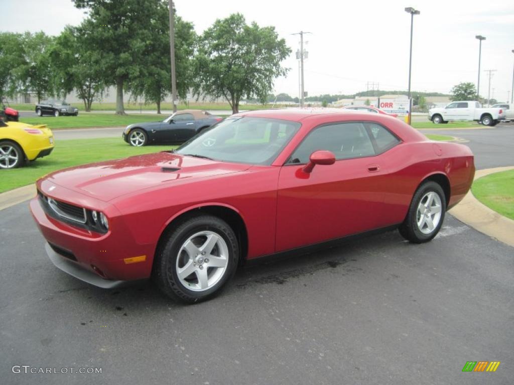 2010 Challenger SE - Inferno Red Crystal Pearl / Dark Slate Gray photo #1