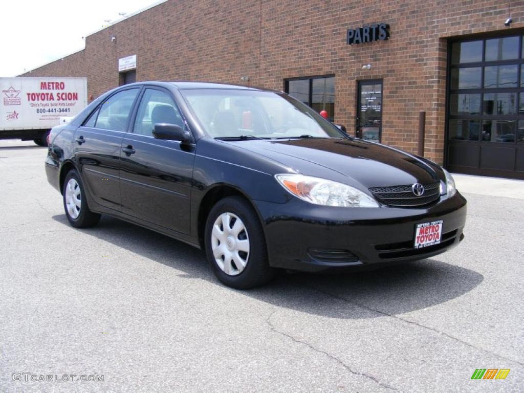 2004 Camry LE - Black / Stone photo #1