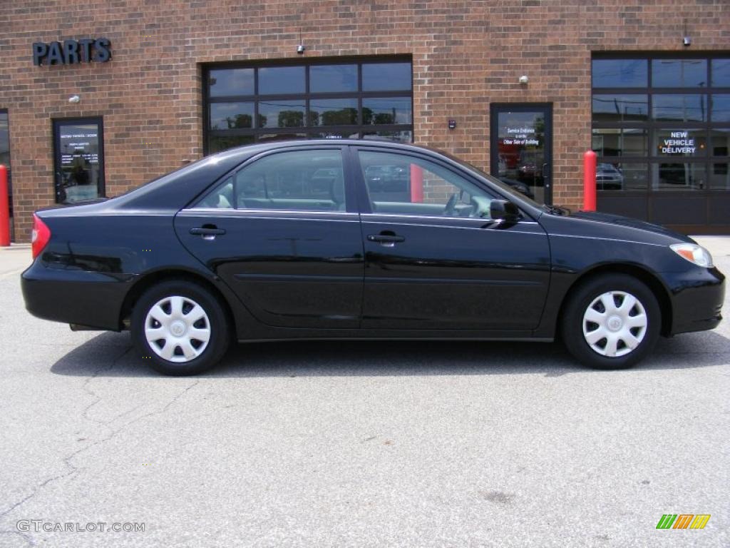 2004 Camry LE - Black / Stone photo #2