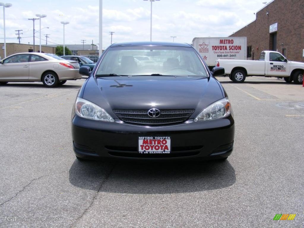 2004 Camry LE - Black / Stone photo #8