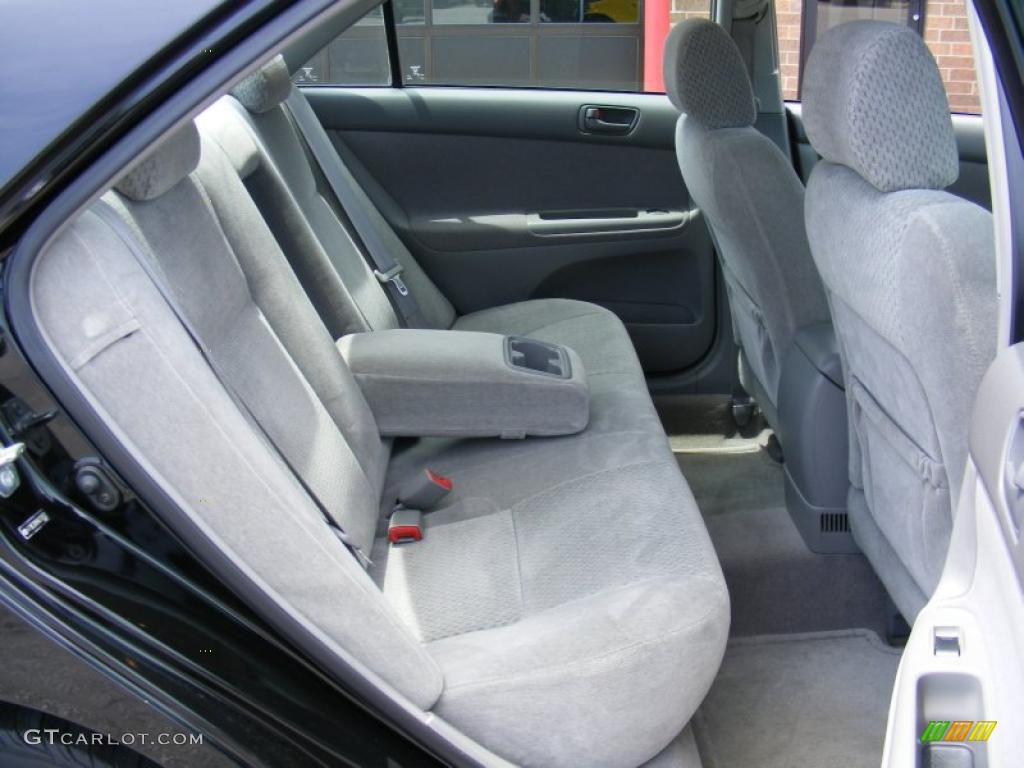 2004 Camry LE - Black / Stone photo #12