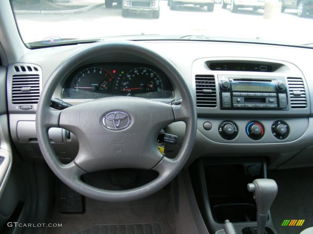 2004 Camry LE - Black / Stone photo #14
