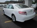Super White - Camry SE Photo No. 5