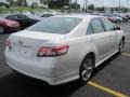 Super White - Camry SE Photo No. 6