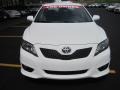 Super White - Camry SE Photo No. 7