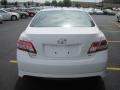 Super White - Camry SE Photo No. 8