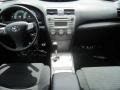 Super White - Camry SE Photo No. 10